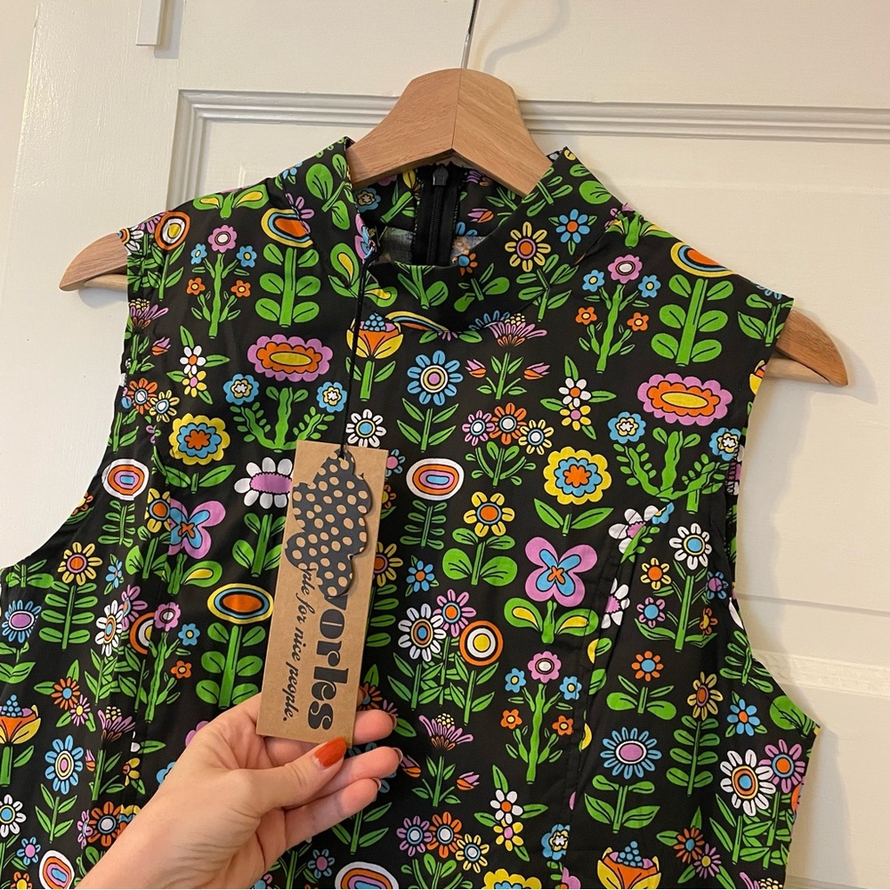 NWT Nooworks June Awesome Blossoms Airliner Top Medium